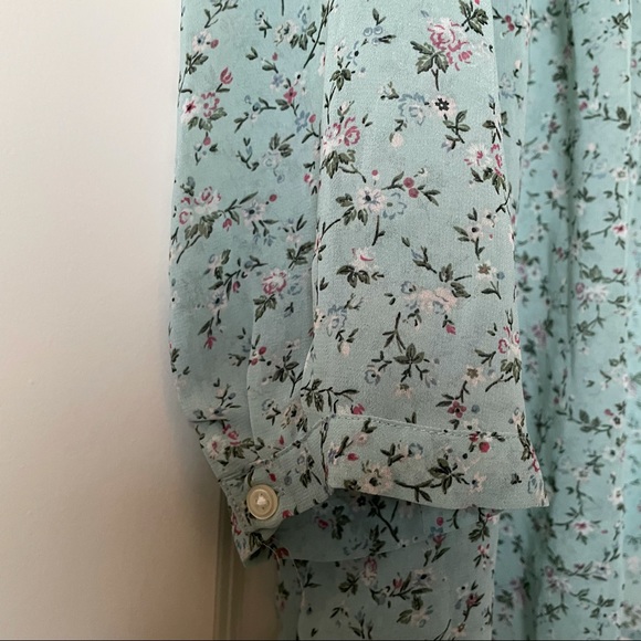 Gap Three-Quarter Sleeve Pintuck Blouse in Print Chiffon size M in Blue Floral - Picture 6 of 8